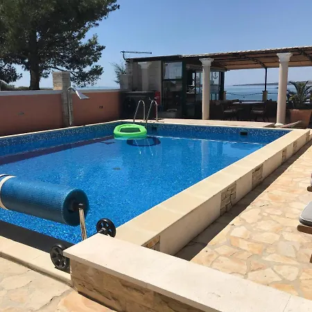 Valerija * Privlaka (Zadar)